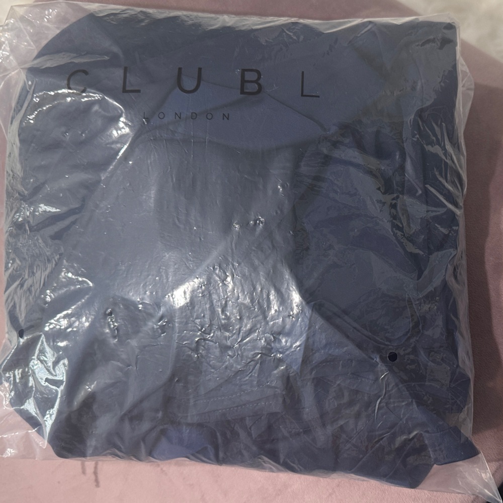 NWT Club L London Persea Navy Satin Puff-Sleeve Wedding Guest Midi Dress - Picture 9 of 9